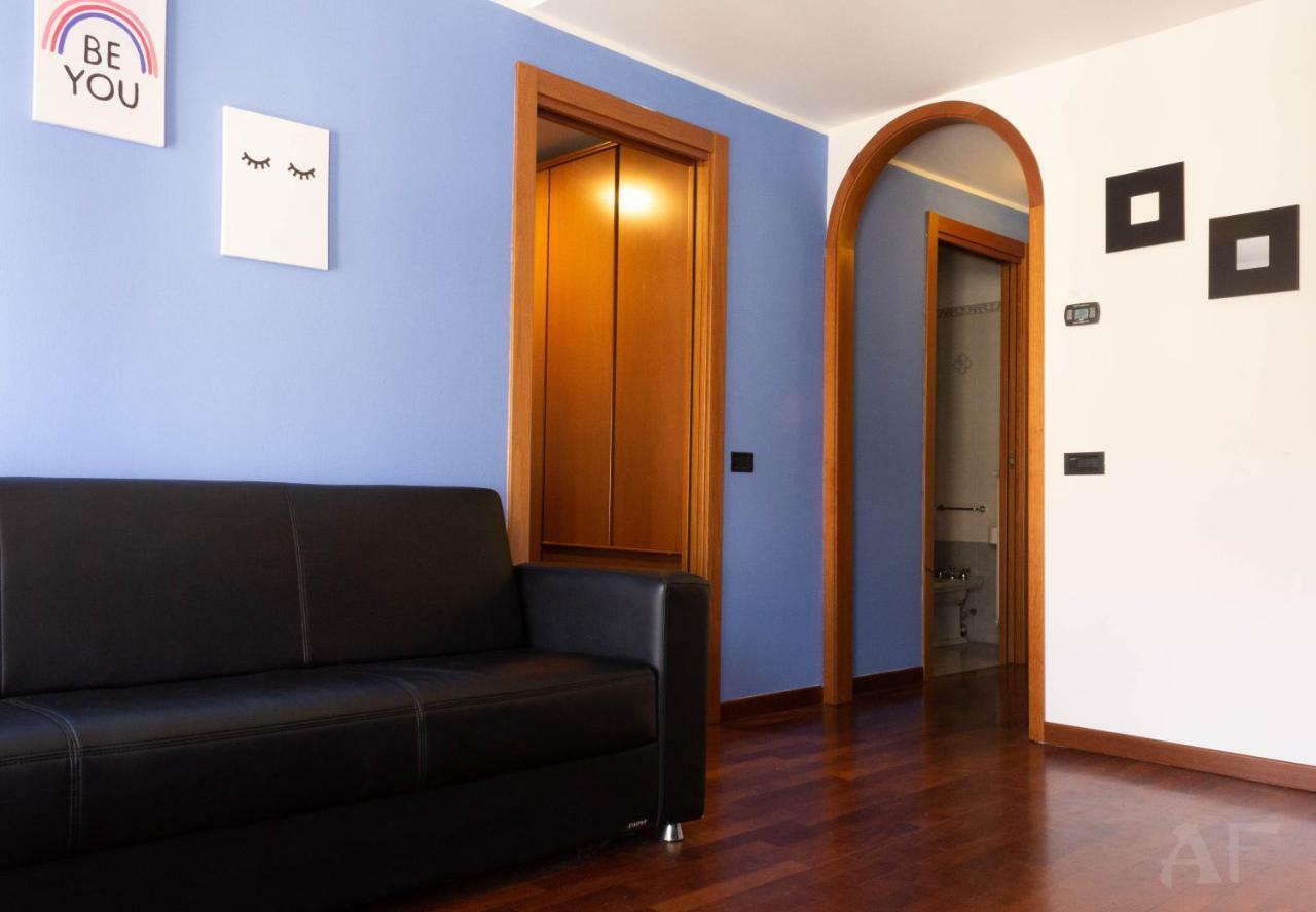 Corso San Gottardo - Darsena Flat Apartamento Milão Exterior foto